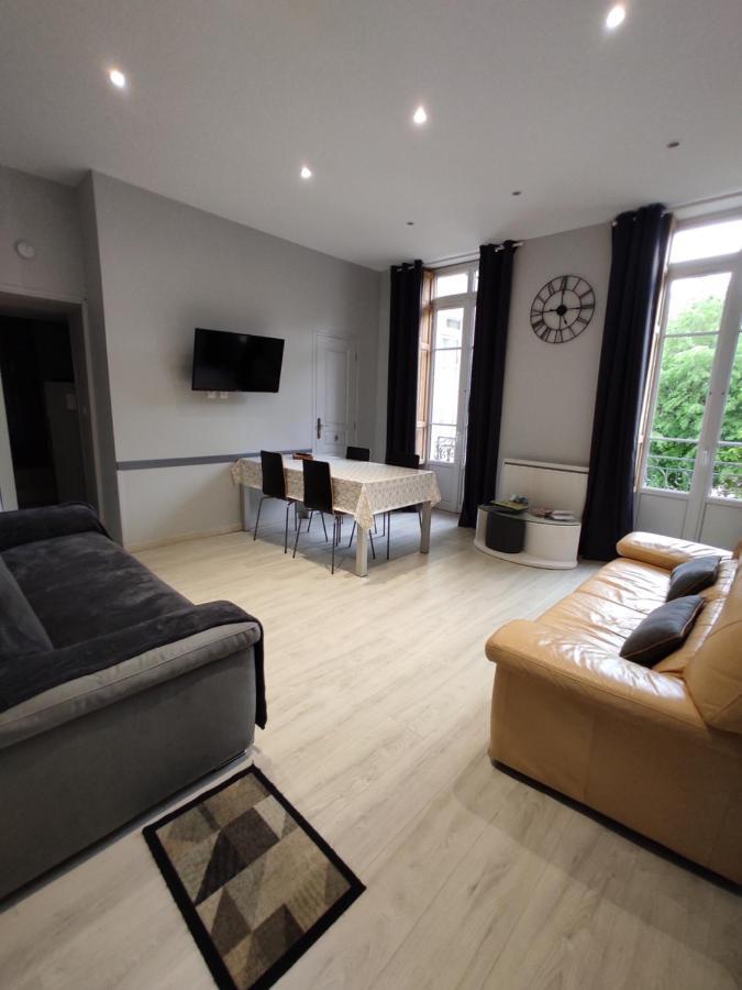 شقة Agreable T2 Au Centre De Luchon Bagnères-de-Luchon المظهر الخارجي الصورة